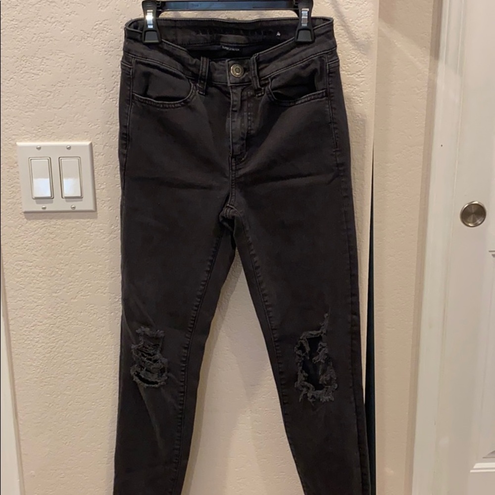 American Eagle size 2 distressed black jeans
